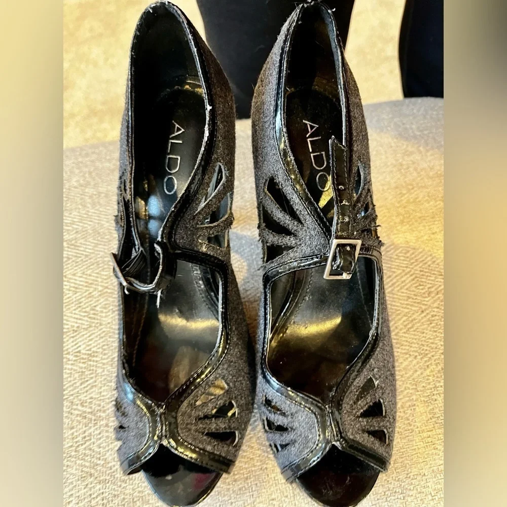 Aldo grey flannel blk patent trim platform heel. SZ 37. Cutout pattern good cond - Picture 7 of 9